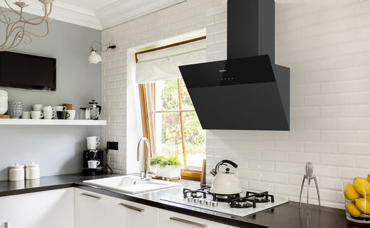 Reformas de cocinas: Mejora tu espacio con las campanas extractoras y placas de inducción Ciarra